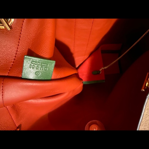 Gucci Medium Suede Rajah - Picture 10 of 10